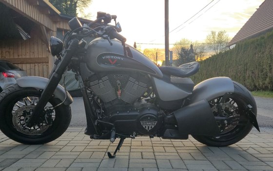 Gebrauchtmotorrad Victory Gunner - Bild 12