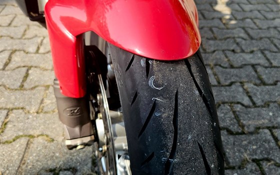 Gebrauchtmotorrad MV Agusta Brutale 750 S - Bild 3