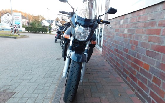 Gebrauchtmotorrad Suzuki GSR 600 - Bild 3