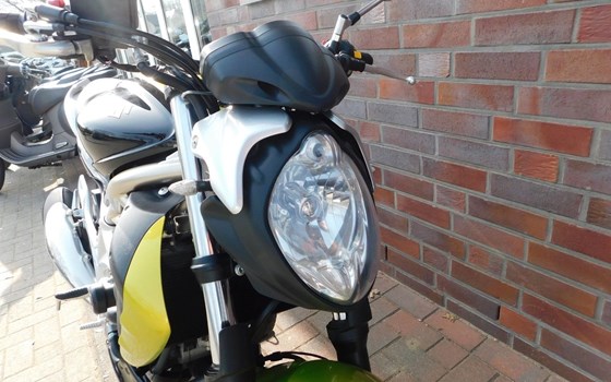 Gebrauchtmotorrad Suzuki SFV 650 Gladius - Bild 5