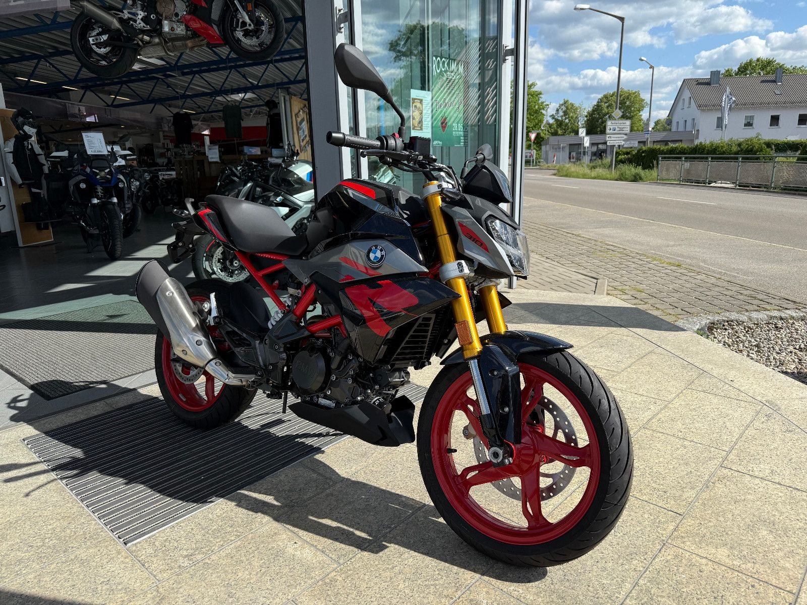 BMW G 310 R
