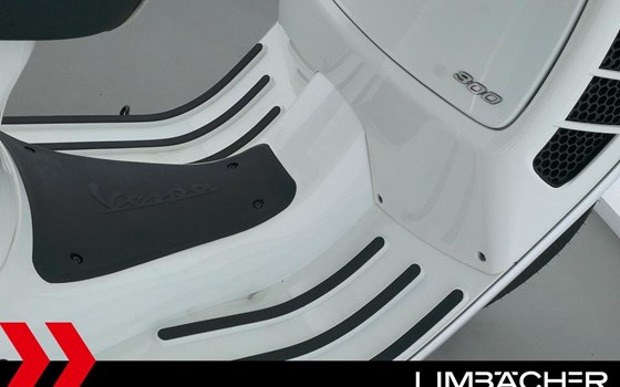 Gebrauchtmotorrad Vespa GTS 300 i.e. - Bild 16