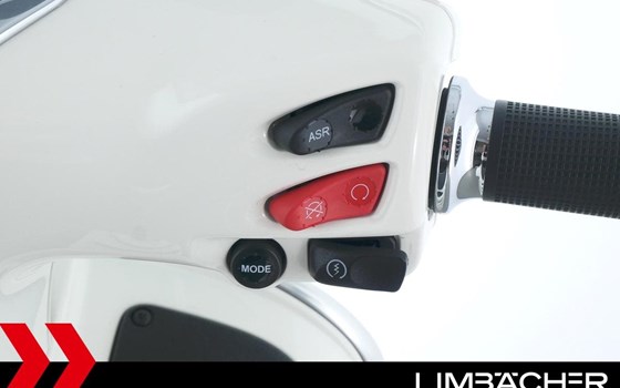 Gebrauchtmotorrad Vespa GTS 300 i.e. - Bild 23