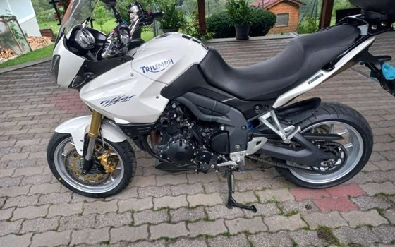 Gebrauchtmotorrad Triumph Tiger 1050 - Bild 1