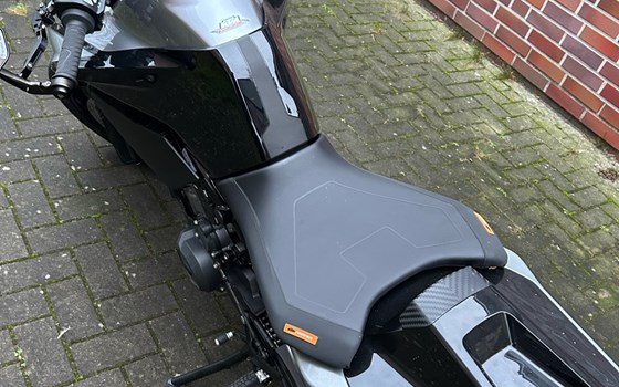 Gebrauchtmotorrad KTM 790 Duke L - Bild 6