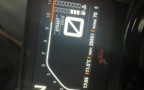 Gebrauchtmotorrad KTM 790 Duke L - Bild 9