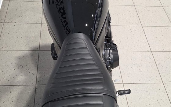 Neufahrzeug Kawasaki Z 900RS Black Edition - Bild 5