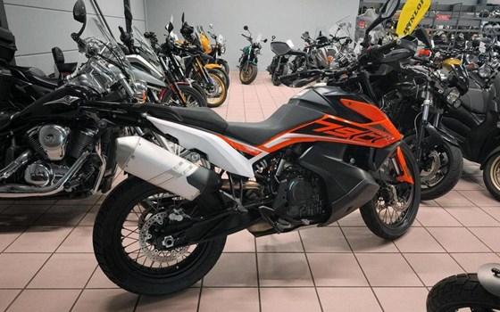 Gebrauchtmotorrad KTM 790 Adventure - Bild 3