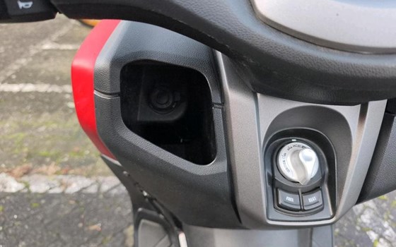 Gebrauchtmotorrad Yamaha NMAX 125 - Bild 9