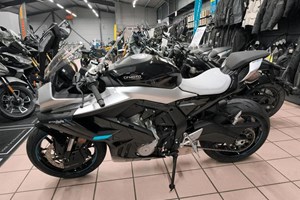 Angebot CFMOTO 675SR-R