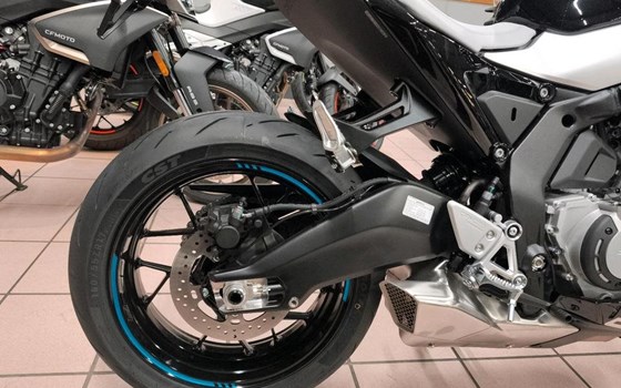 Neufahrzeug CFMOTO 675SR-R - Bild 7