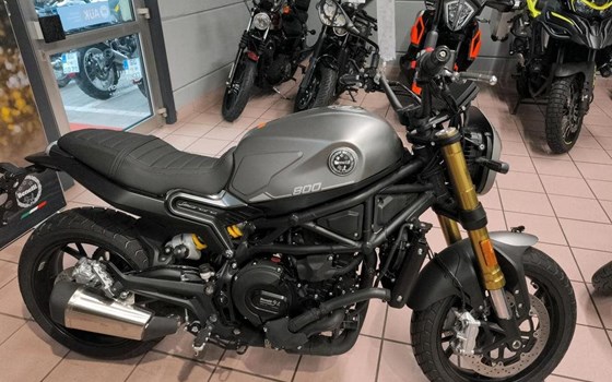 Gebrauchtmotorrad Benelli Leoncino 800 - Bild 1