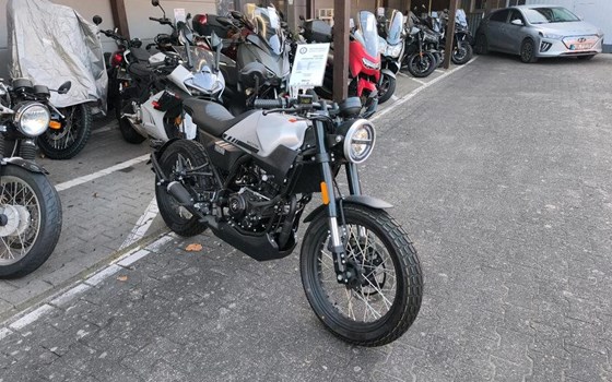 Gebrauchtmotorrad Brixton Crossfire 125 - Bild 10