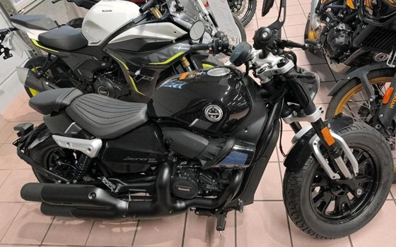 Neufahrzeug Benelli Leoncino Bobber 400 - Bild 1