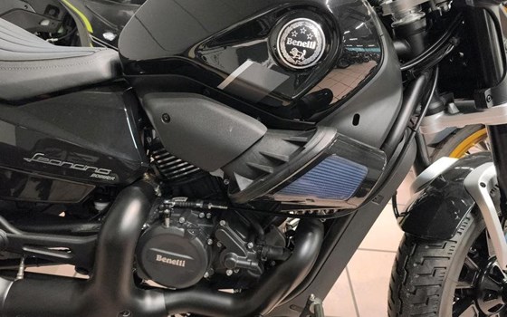 Neufahrzeug Benelli Leoncino Bobber 400 - Bild 2