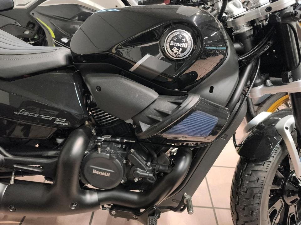 Angebot Benelli Leoncino Bobber 400