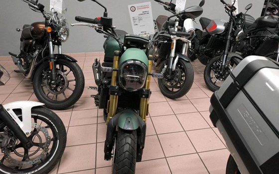 Gebrauchtmotorrad Benelli Leoncino 800 - Bild 11
