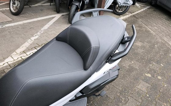 Gebrauchtmotorrad Voge SR4 350 LUXURY - Bild 9