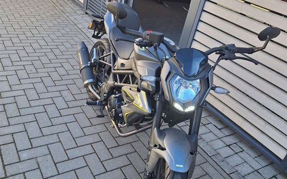 Gebrauchtmotorrad Benelli BN 125 - Bild 7