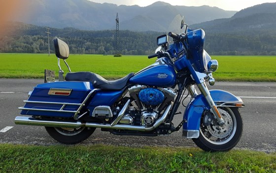 Gebrauchtmotorrad Harley-Davidson Electra Glide Classic FLHTC - Bild 1
