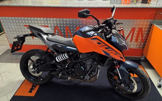 Neufahrzeug KTM 125 Duke - Bild 2