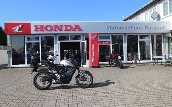 Gebrauchtmotorrad Honda CB125R - Bild 1