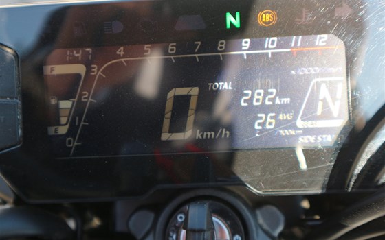 Gebrauchtmotorrad Honda CB125R - Bild 17