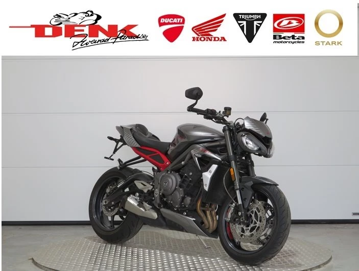 Triumph Street Triple RS