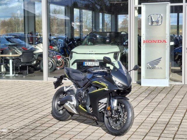 Honda CBR650R E-Clutch