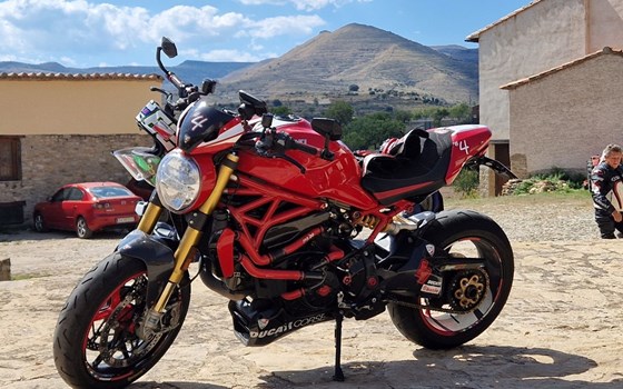 Gebrauchtmotorrad Ducati Monster 1200 S - Bild 2