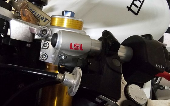 Gebrauchtmotorrad Triumph Daytona 675 R - Bild 10