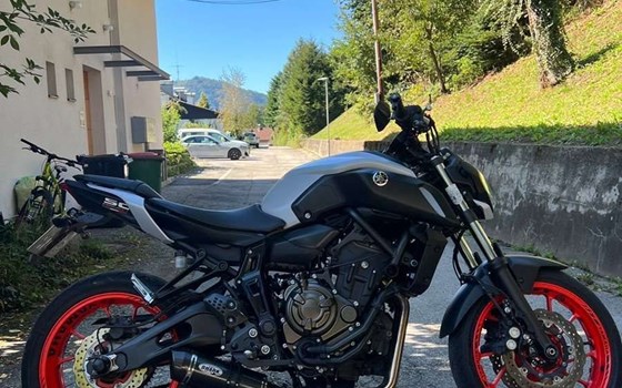 Gebrauchtmotorrad Yamaha MT-07 - Bild 2