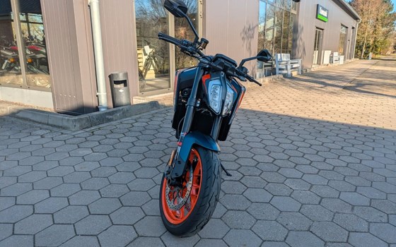 Gebrauchtmotorrad KTM 890 Duke R - Bild 3