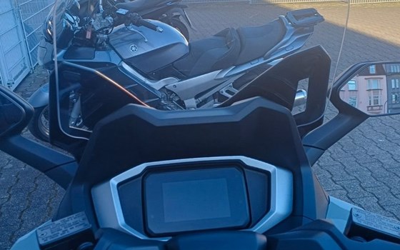 Gebrauchtmotorrad Honda Forza 350 - Bild 5