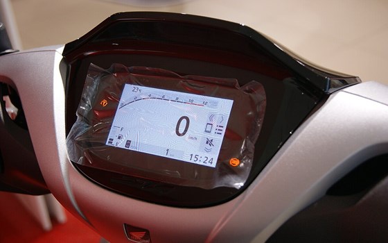 Neufahrzeug Honda SH150i - Bild 7