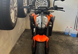 Gebrauchte KTM 890 Duke GP