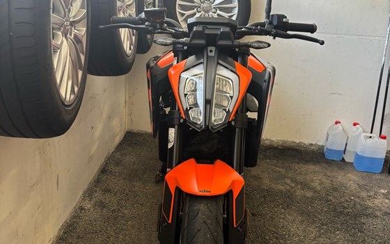 Gebrauchtmotorrad KTM 890 Duke GP - Bild 1