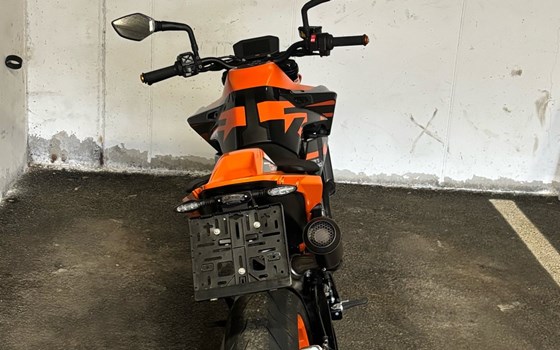 Gebrauchtmotorrad KTM 890 Duke GP - Bild 4