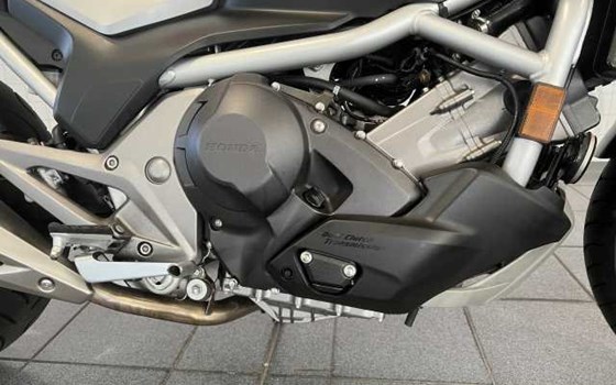 Gebrauchtmotorrad Honda NC750S DCT - Bild 4