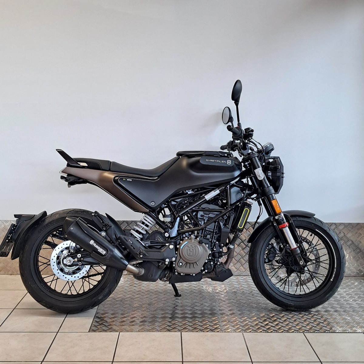 Husqvarna Svartpilen 125