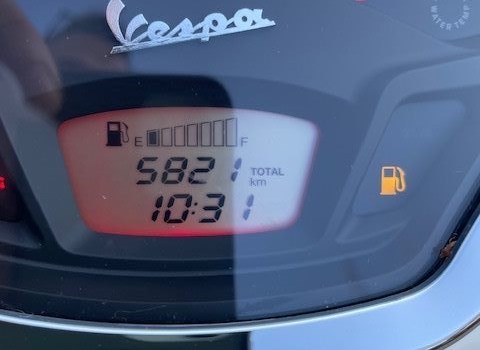 Gebrauchtmotorrad Vespa GTS 300 Super - Bild 3