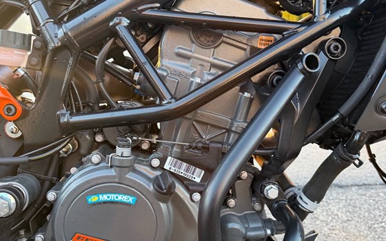 Gebrauchtmotorrad KTM 125 Duke - Bild 4