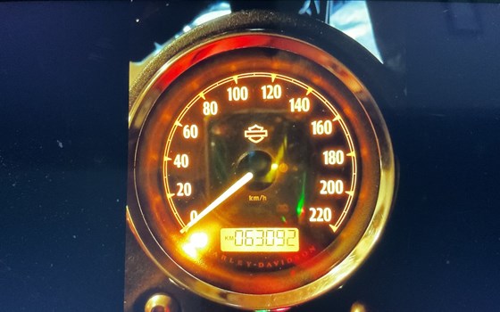 Gebrauchtmotorrad Harley-Davidson Dyna Street Bob FXDB - Bild 1