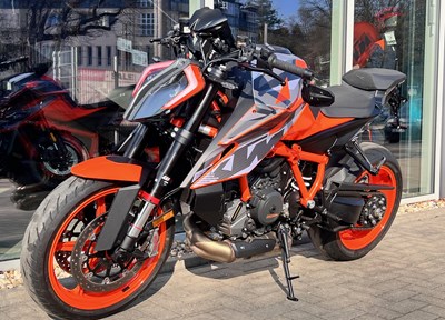 GEBRAUCHTFAHRZEUG KTM 1290 Super Duke R