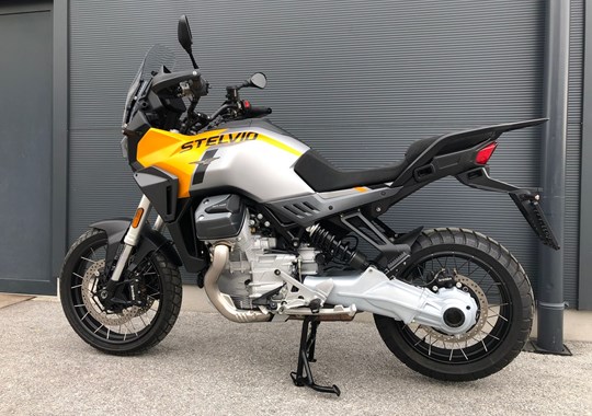 GEBRAUCHTFAHRZEUG Moto Guzzi Stelvio
