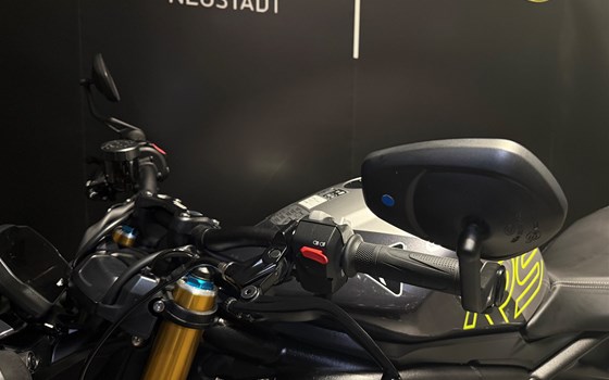 Gebrauchtmotorrad Triumph Speed Triple 1200 RS - Bild 14