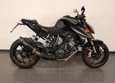 GEBRAUCHTFAHRZEUG KTM 1290 Super Duke R
