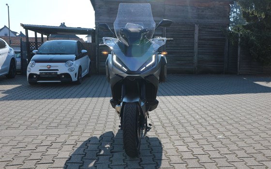 Gebrauchtmotorrad Honda NT1100 DCT - Bild 3