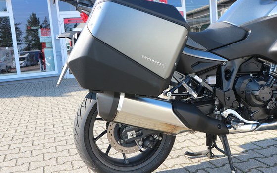 Gebrauchtmotorrad Honda NT1100 DCT - Bild 6