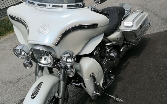 Gebrauchtmotorrad Harley-Davidson Electra Glide FLH - Bild 11